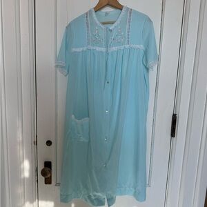 Vintage Blue Nightgown With Lace and Embroidery M